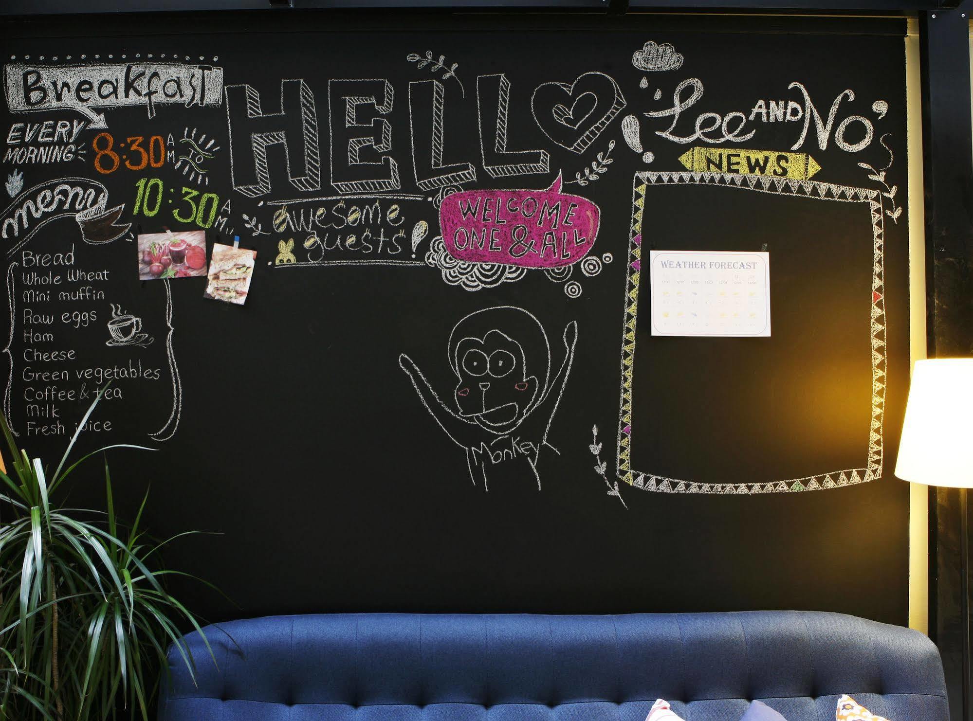 Lee & No Guesthouse Hongdae Seoul Exterior photo